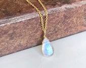 TANI by MINETANI ♥ Rainbow Ceramic Necklace/追跡付 Rainbow Baguette Necklace In 18K Yellow Gold – Tateossian London