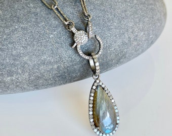 Labradorite Necklace, Labradorite Teardrop Pendant with Oxidized Silver Peperclip Chain, Statement Necklace with Front Diamond Clasp Gift