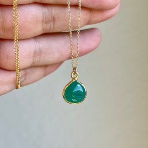 Green Onyx Teardrop Necklace, May Birthstone, Emerald Smooth Drop Pendant, Green Layering Minimalist Necklace, Emerald Jewelry, Gift for her image 7