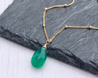 Green Onyx Necklace, May Birthstone, Emerald Green Teardrop Pendant, Satellite Chain in Gold or Silver, Minimalist Layering Necklace Gift