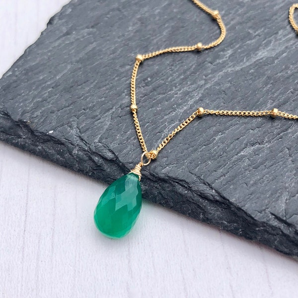 Green Onyx Necklace, May Birthstone, Emerald Green Teardrop Pendant, Satellite Chain in Gold or Silver, Minimalist Layering Necklace Gift