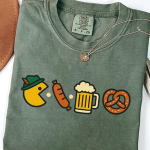 Oktoberfest Gamer Shirt Gift, Funny Beer Pretzel Sausage Tee, Gaming Inspired Fall Festival Shirt, Retro Drinking Party Unisex Tee
