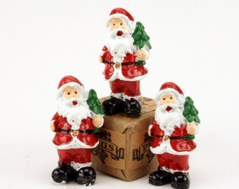 クリスマスサンタのミニチュア 3 個セット | 伝統的なツリーを持つ