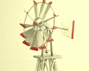 Molino de viento gris en miniatura de 8 pulgadas de alto / Figuras de molino de viento modelo Old West Farm / Accesorio de diseño / Todo metal - 101-0917