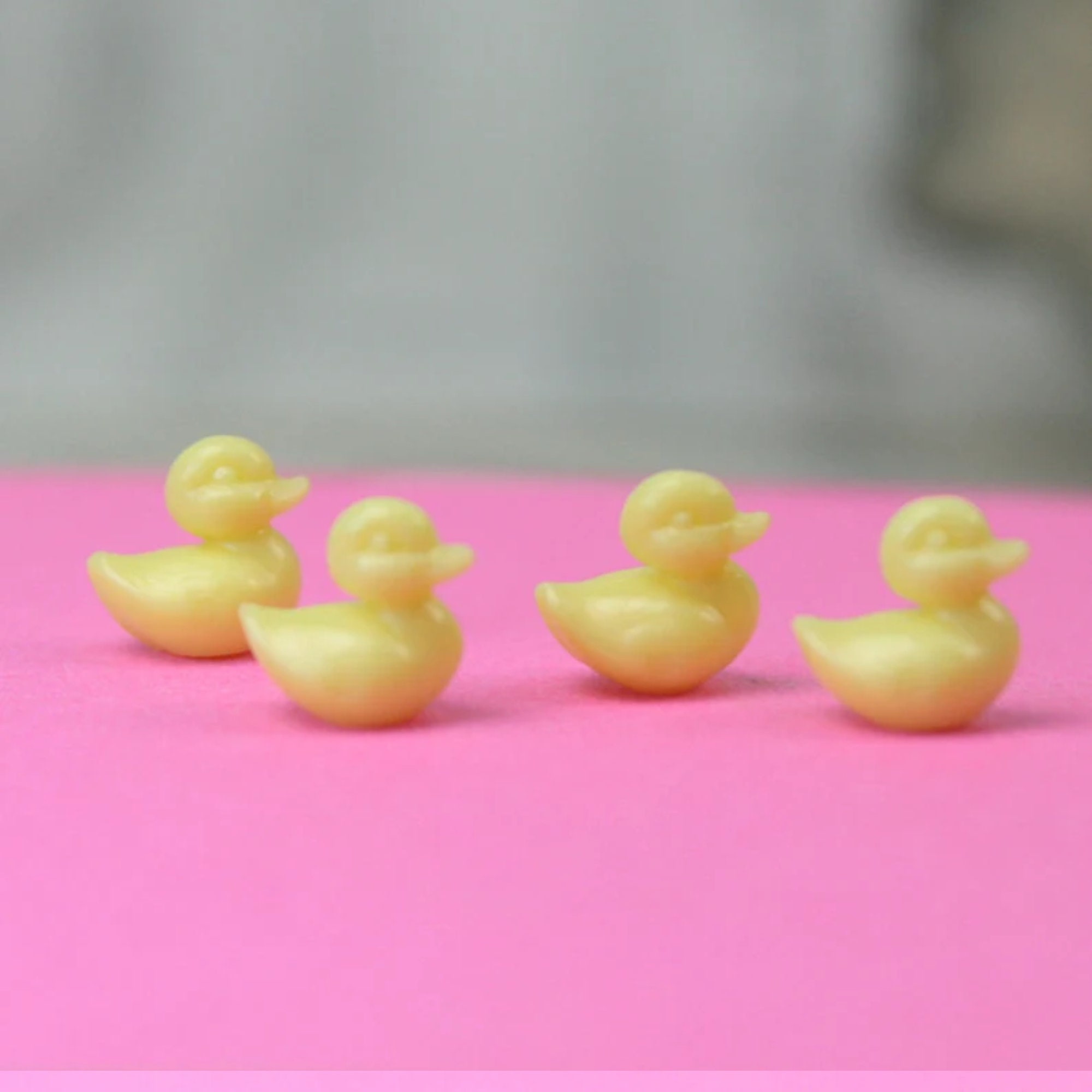 6 Colors Tiny Ducks, Realistic Shape Mini Resin Ducks, 100 PCS