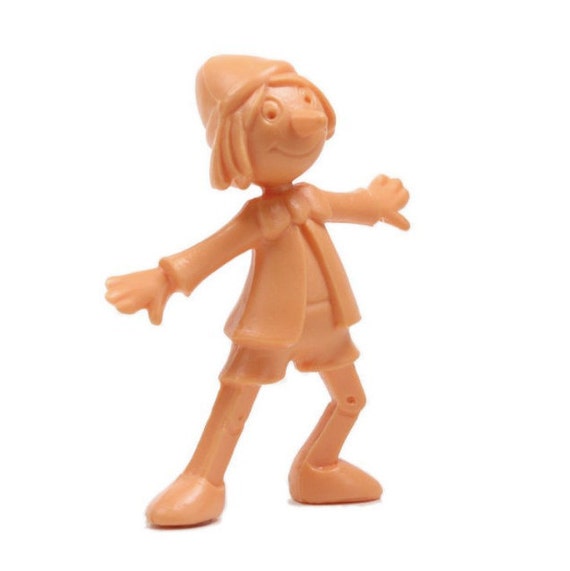 Plastic Die 1 3//4/" Tall Set of 3-203-3-087 Cast Dancing Little Boy
