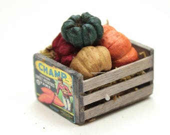 Miniature Pumpkins Crate Figurines | Realistic Mini Pumpkins In A Retro Crate | Model Railroad Layout Diorama - 118-1006