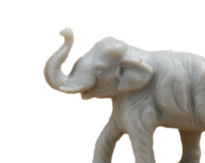 Elephants Tiny Set of 8 Retro Dollhouse Minis Dollhouse Elephants
