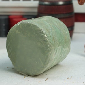 Round Hay Bales Set of 2 (Covered) | Miniature Hay Bales 1:35 Scale | Model Railroad | Miniature Project Craft- 106-0762
