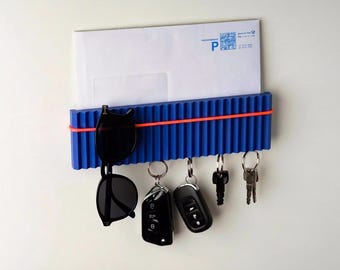 Magnetische sleutelhouder voor aan de muur met gleuf voor post en zonnebril | Uniek housewarmingcadeau | Kleurrijke 3D-geprinte halplank | Nieuw thuiscadeau