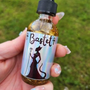 Bastet Anointing Oil: Egyptian Goddess Ritual Oil for Protection & Feminine Power