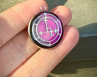 Lilith Sigil Necklace – Dark Goddess Color Changing Pendant For Protection, Witchcraft Amulet, Occult Jewelry for Shadow Work Deity Work.