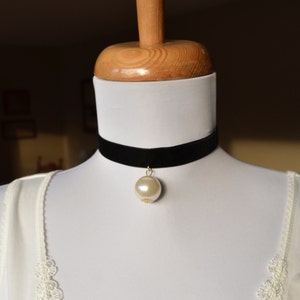 Victorian Lace Choker Black Velvet Pearl Drop Necklace  Bridal Jewelry Edwardian Regency