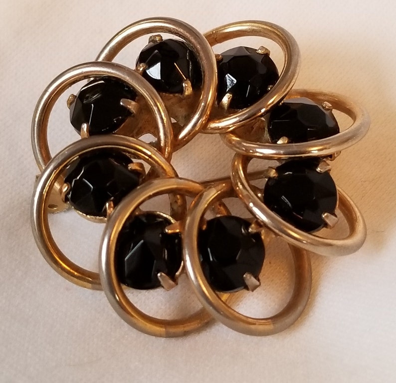 Estate Jewelry Vintage Circle Pin Black Rhinestone Mid Century Brooch Small 1 Gold Tone Setting Overlapping Circles Pin Mother/'s Day Gift