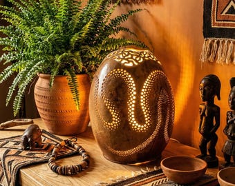 Handcrafted calabash lamp – Unique creation made in Guadeloupe