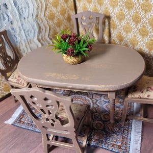 1:12 dollhouse furniture, one-of-a-kind,  4 seat kitchen table and chairs with Handmade flower arrangement INCLUDED!!