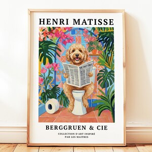 Könnte beinhalten: Ein Set aus drei Keramikbechern mit gesprenkelter, matter Oberfläche. Die Becher sind in Creme-, Hellgrau- und Dunkelgrautönen gehalten. Jeder Becher hat ein schlichtes, minimalistisches Design.