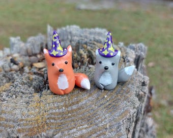 Polymer Clay Sitting Wizard Fox/Wolf Figurine w/ Wizard Hat, Desk Friend, Handmade Clay Totem, Clay Sculpture