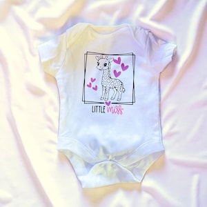 Camiseta/Body bebê pequena senhorita girafa