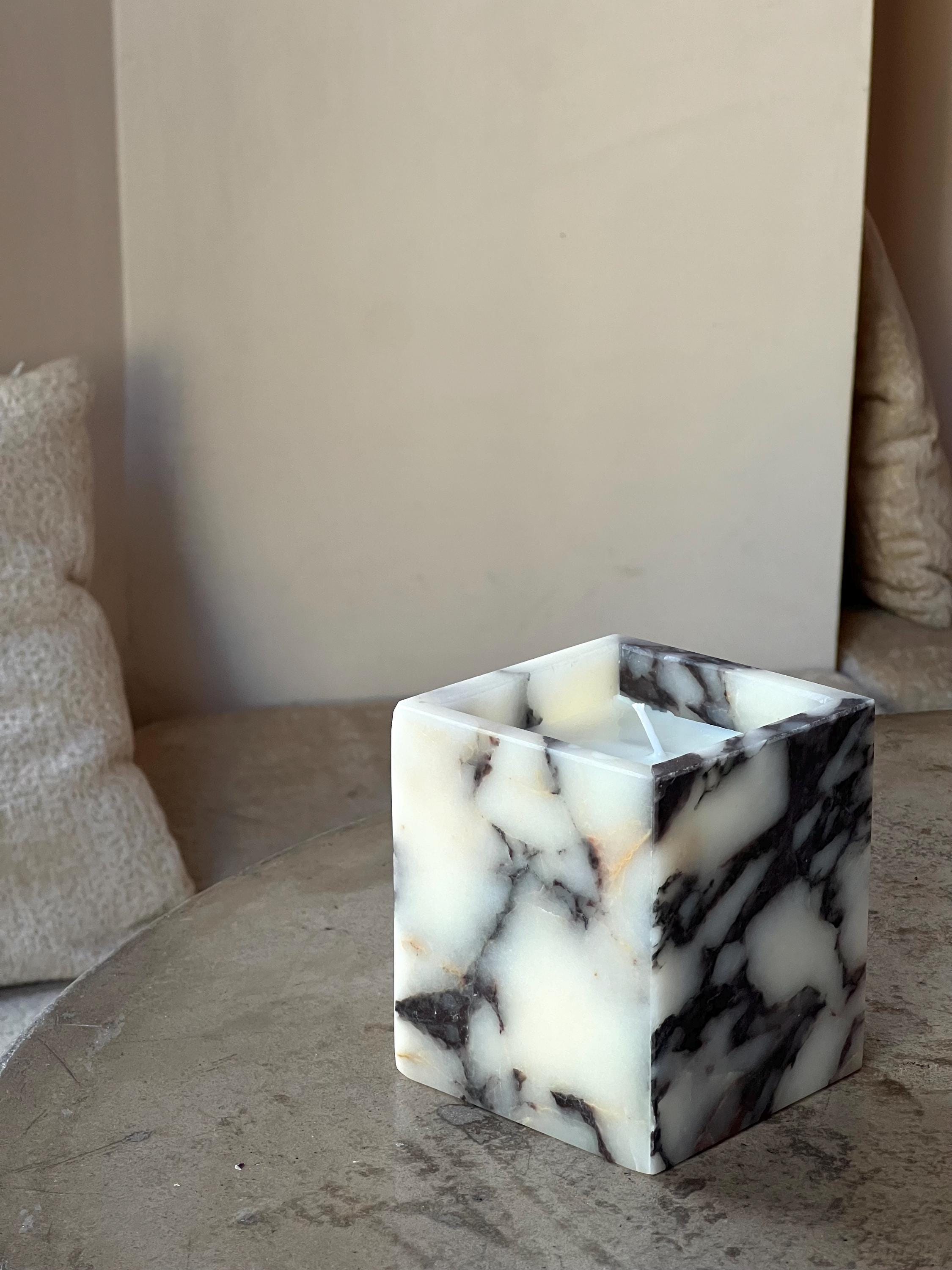 Calacatta Viola | Bulgari marble candlesticks for 2
