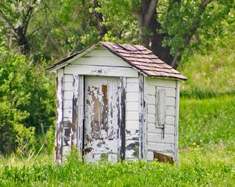White Outhouse Fine Art Photography, Rural America, Rustic Decor, 5 x 7 Old Out House