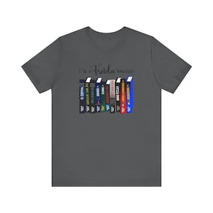 I'm a Freida Readah Shirt. Freida McFadden Shirt. Book Lover Shirt. Bookstack Shirt. Gift for Her. Mother's Day Gift image 9