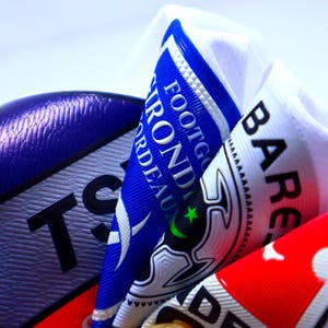 Benutzerdefiniertes Frequenzmuster TPU-Logo langlebig, Football Club metallisierte Frequenz TPU 3D-Logo-Transferdruck, Tpu-Muster-Branding-Material