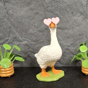 Resin Goose Figurine: Summertime Porch or Desk Decor