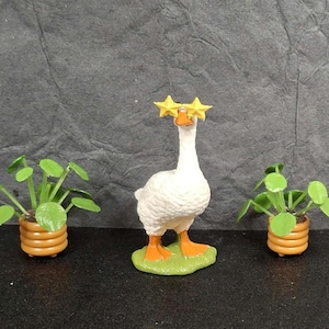 Resin Goose Figurine: Summertime Porch or Desk Decor