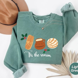 Mexican Christmas Tis The Season Pan Dulce Sweatshirt, Feliz Navidad, Latina Christmas Shirt, Pan Dulce Hoodie, Latino Christmas, Concha Tee