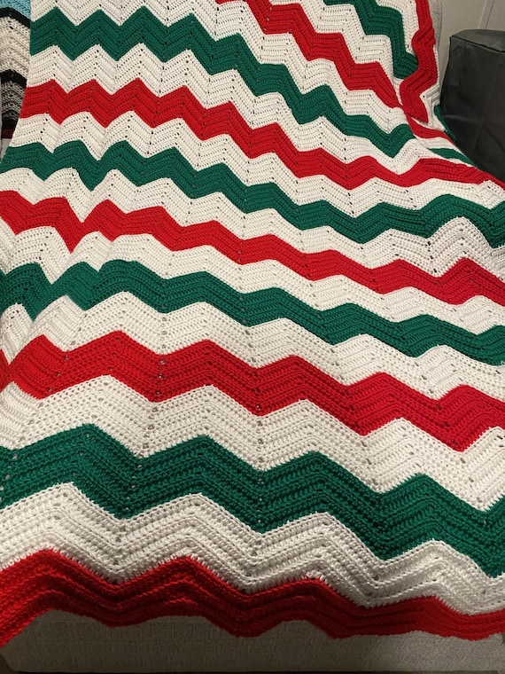 Large Christmas Crochet Afghan Pattern