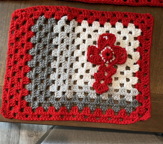 Cross Placemat Crochet Pattern
