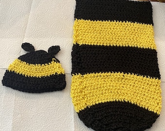 Crochet Bumble Bee Crochet Swaddle and Hat Pattern