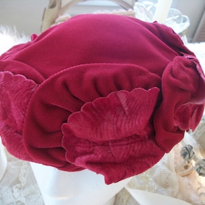 vintage velvet ladies dress hat, rich, deep pinky-red, usa union made, thick, creamy velvet, festive holiday attire, like-new condition