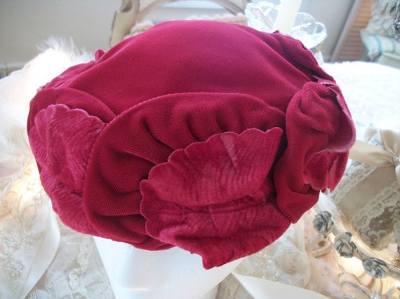 vintage velvet ladies dress hat, rich, deep pinky… - image 1