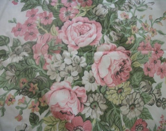 vintage pink roses chintz curtain panel, fabric supply, 6ft by 6 ft, fully lined, beautiful pink roses bouquets on cream
