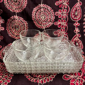 Vintage Anchor Hocking Glass Serva Snack Set 4 serving trays + 4 cups