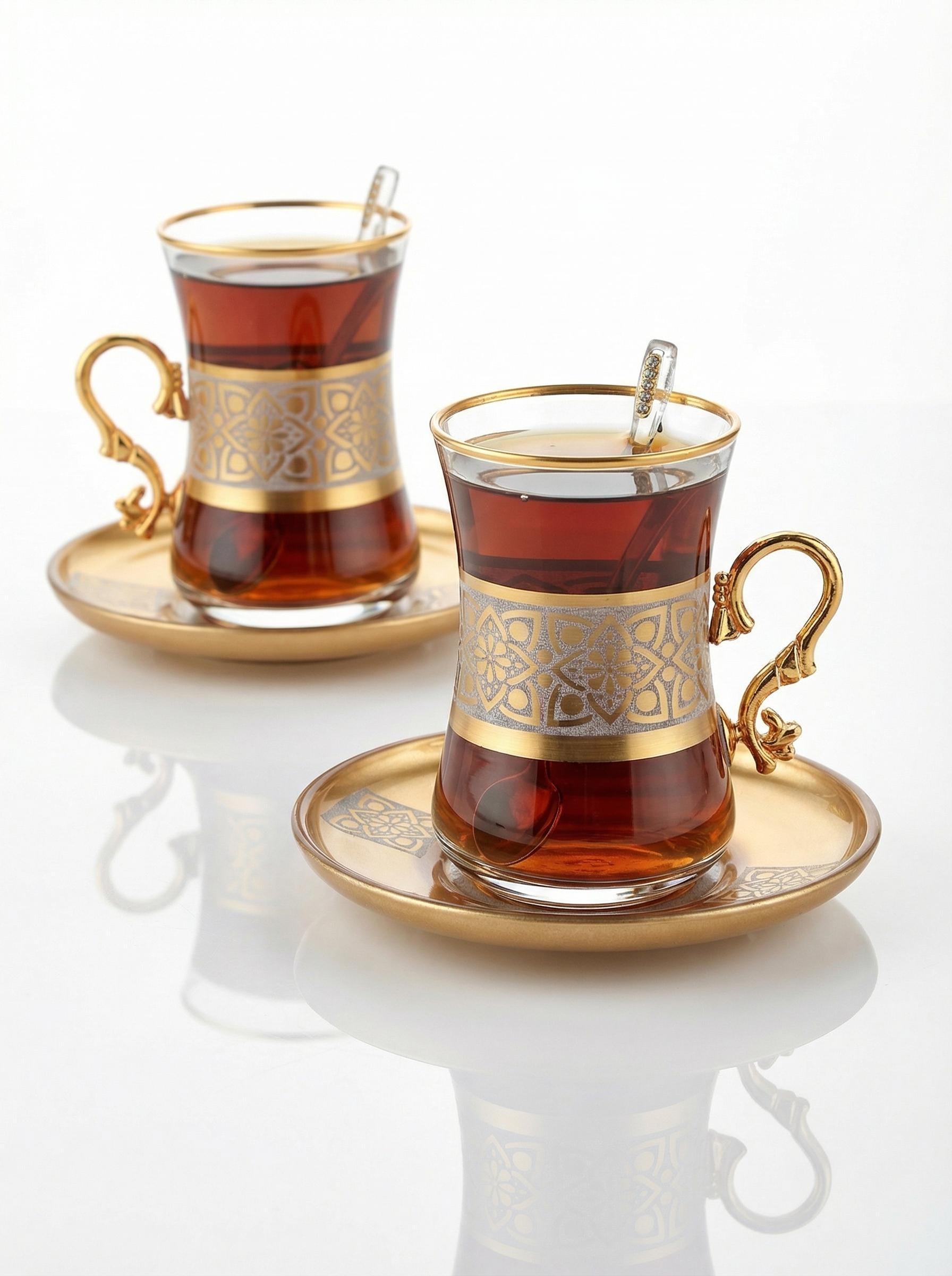 Türkische teegläser