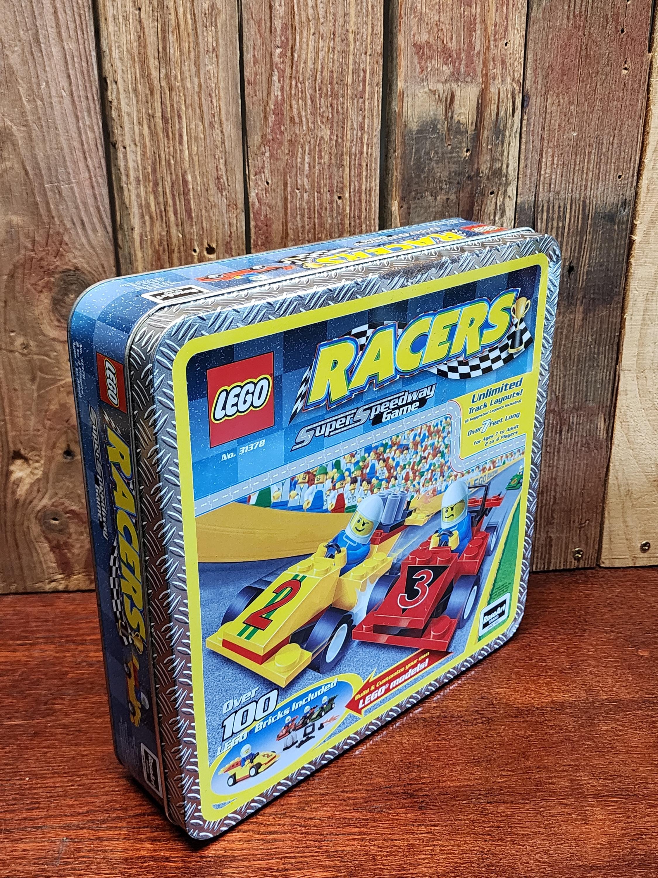 【中古】「非常に良い」Saturday Speedway / Game LEGO Racers -super Speedway Game With Collectable Tin (complete