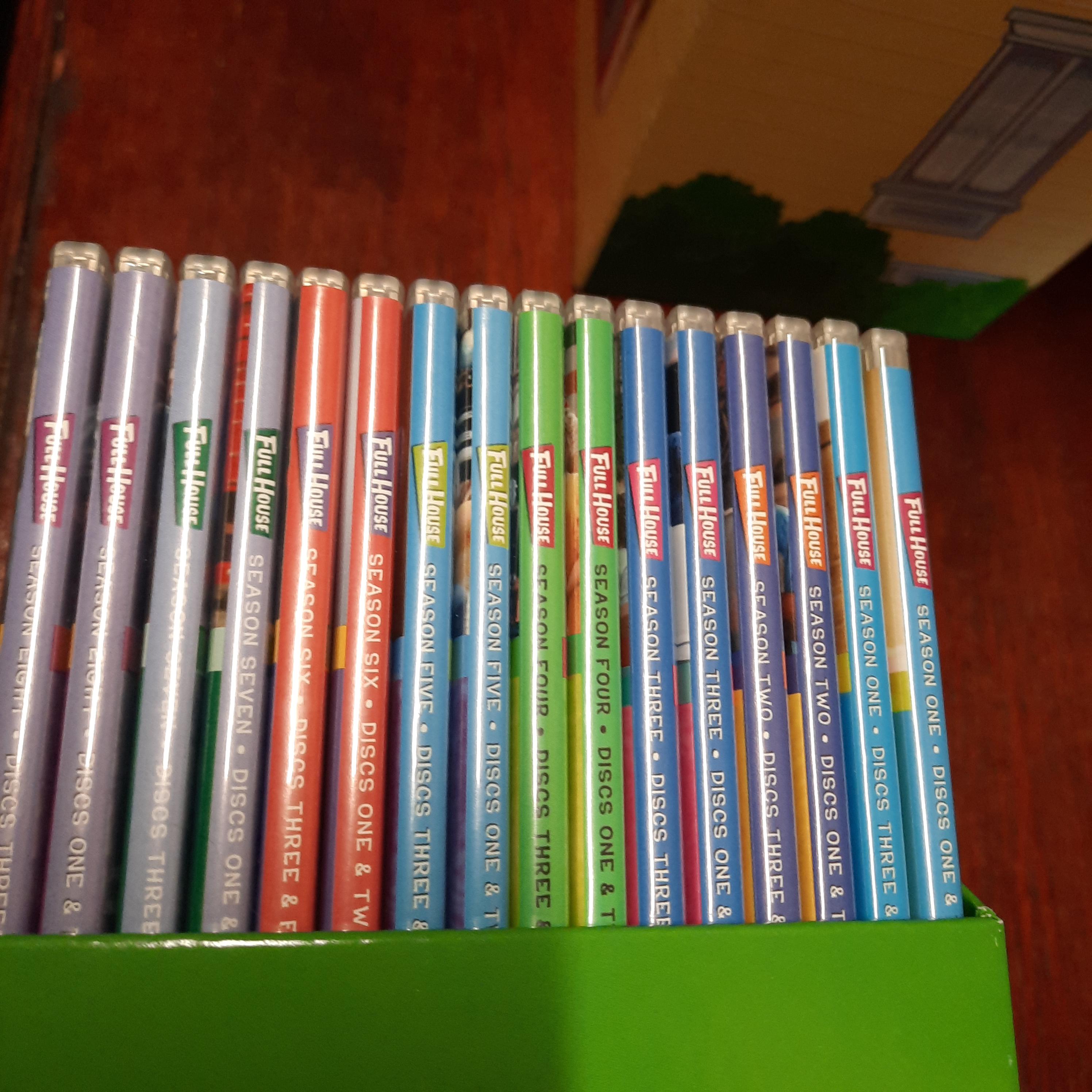 Full House the Complete Series Collection, Seasons 1 Through 8
