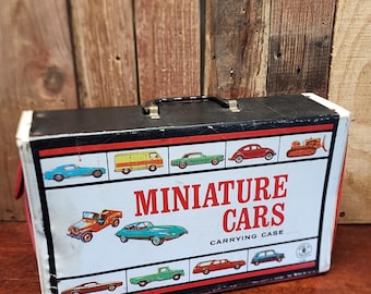 Vintage 1966 Official Matchbox Collectors Case No. #41 in Blue