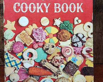 1963 Betty Crocker's Cooky Book (First Edition, Fourth Printing) Hardcover, Spiral Bound