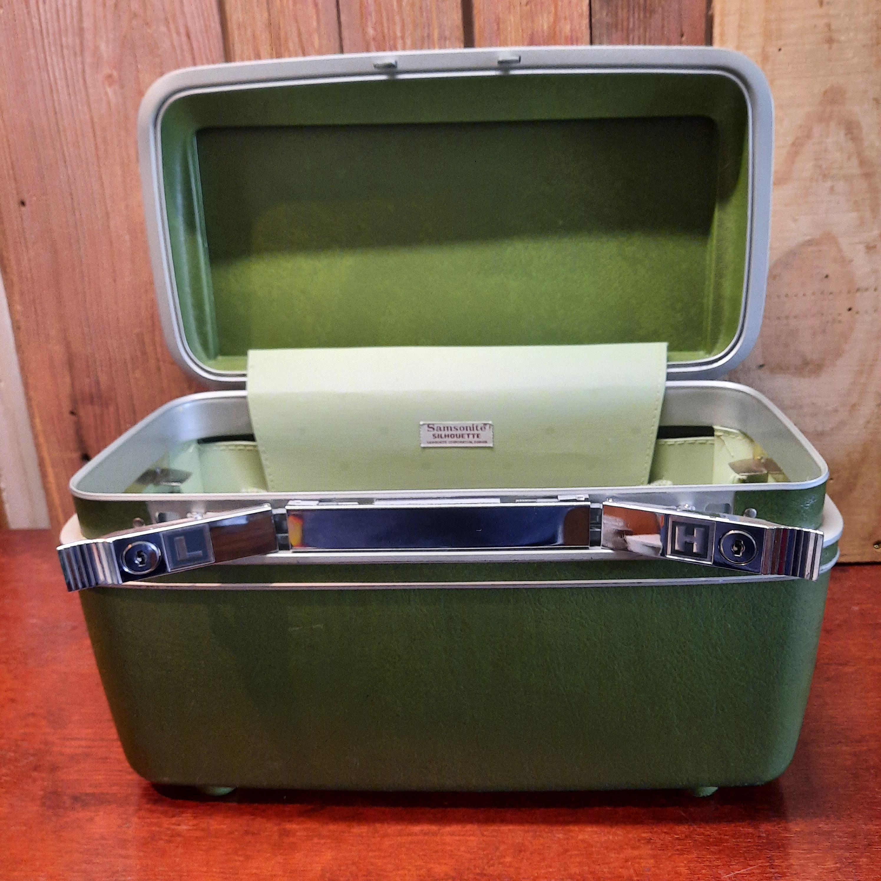 USA 1960’s Samsonite AVOCADO VINTAGE BAG Vintage Samsonite Avocado Green Leather Suitcase 1960s/70s