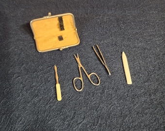 Vintage Manicure Set