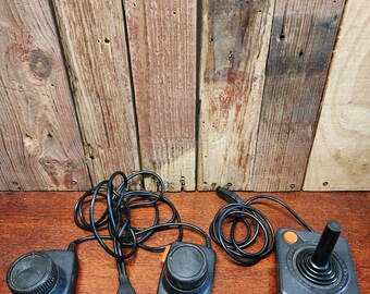 Atari 2600 Controller Package - 2 CX-40 Joysticks And A Pair Of CX-30