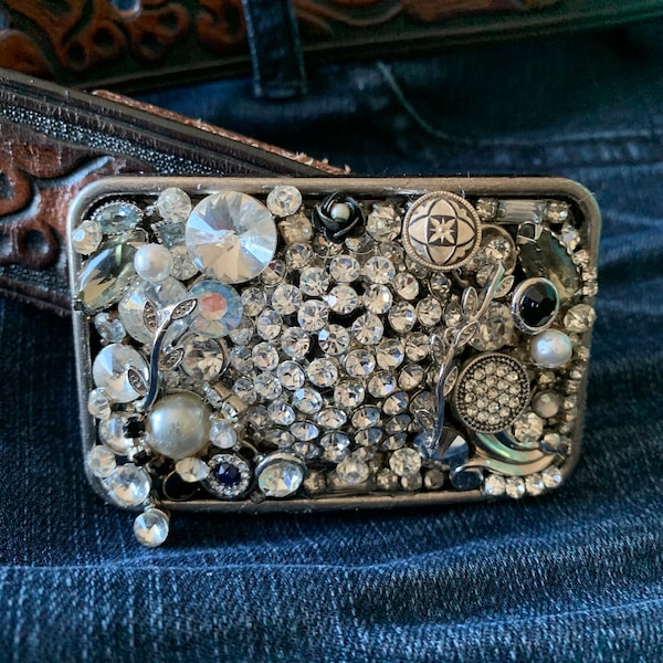 Vintage jeweled belt buckle STUNNING