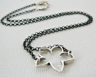 Sterling Silber Halskette, Lotus Blume Charm Anhänger, antik, Oxidierte Patina Frühling