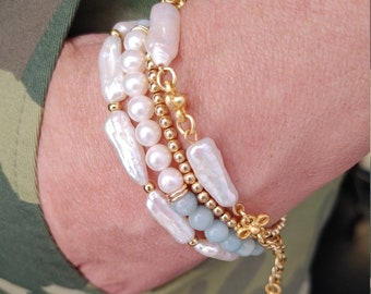 Pearl Paper Clip Bracelet with goldplated flowers