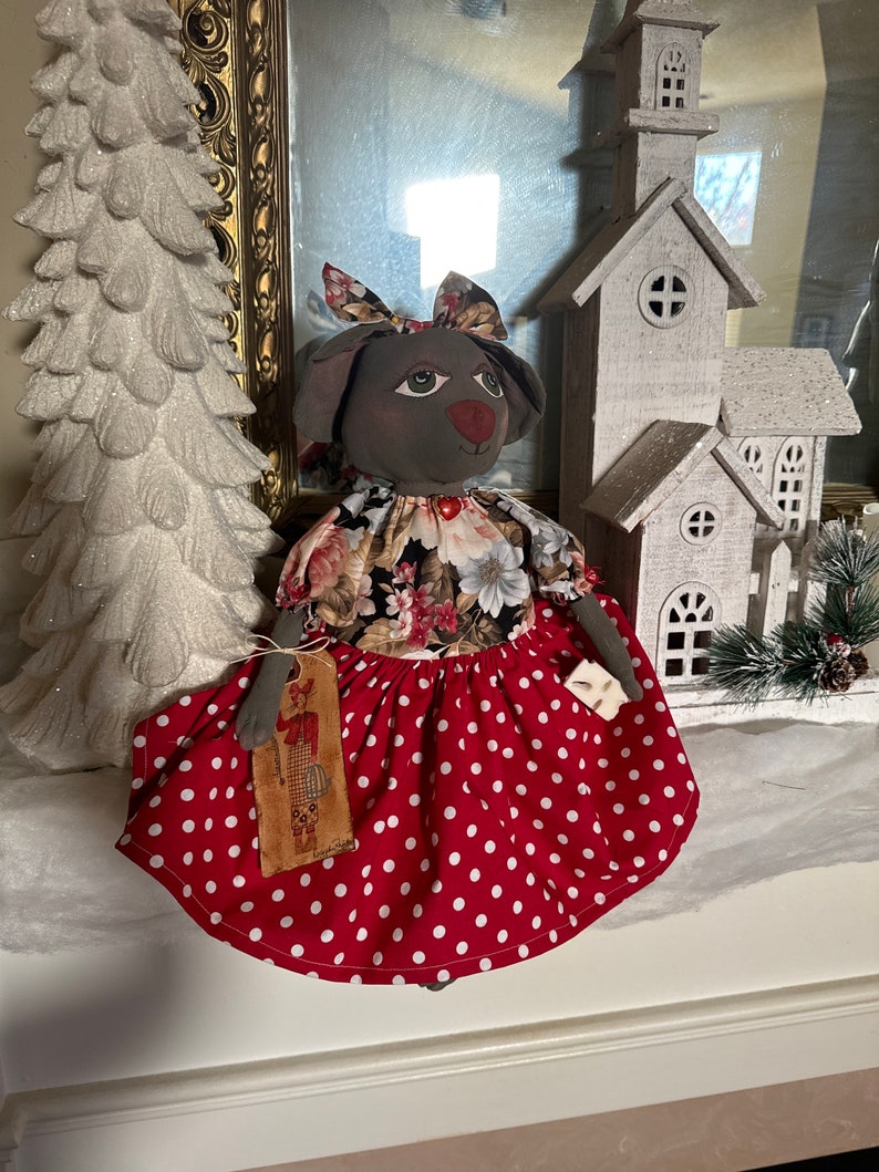 Primitive Mouse Doll ready to ship, red polka dots ONLYONESAVE15 THIS ONE ONLY image 10