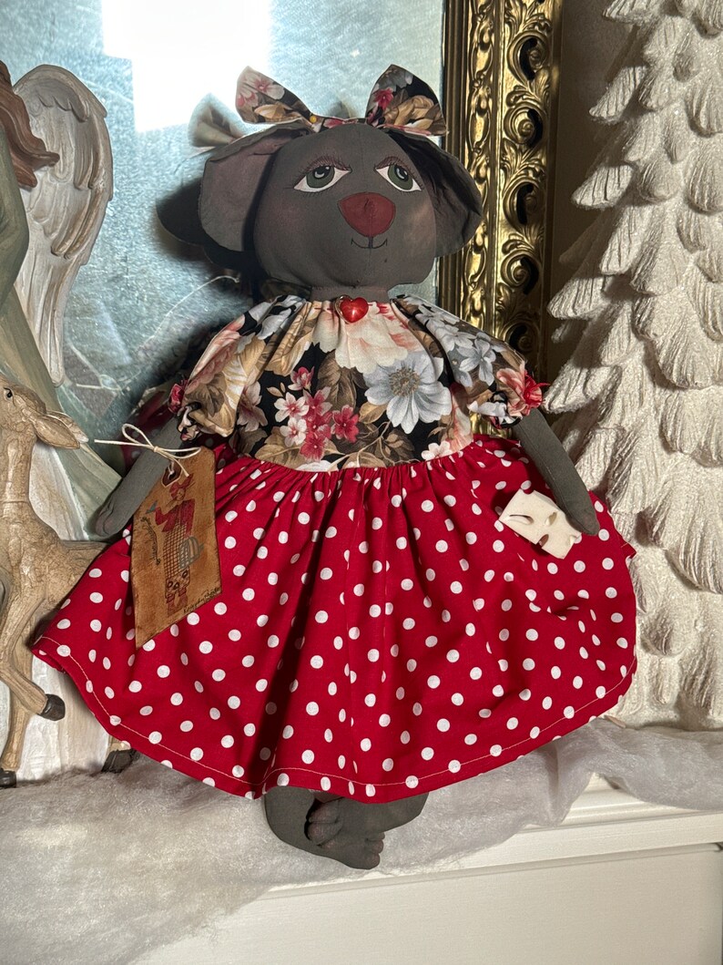 Primitive Mouse Doll ready to ship, red polka dots ONLYONESAVE15 THIS ONE ONLY image 7